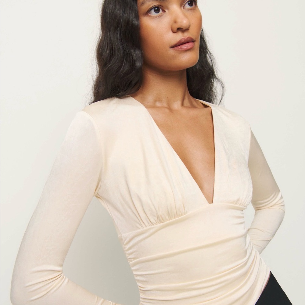 Forever 21 Cream Sheer Long Sleeve V-Neck Elegant Cropped Top Ruching Fairycore